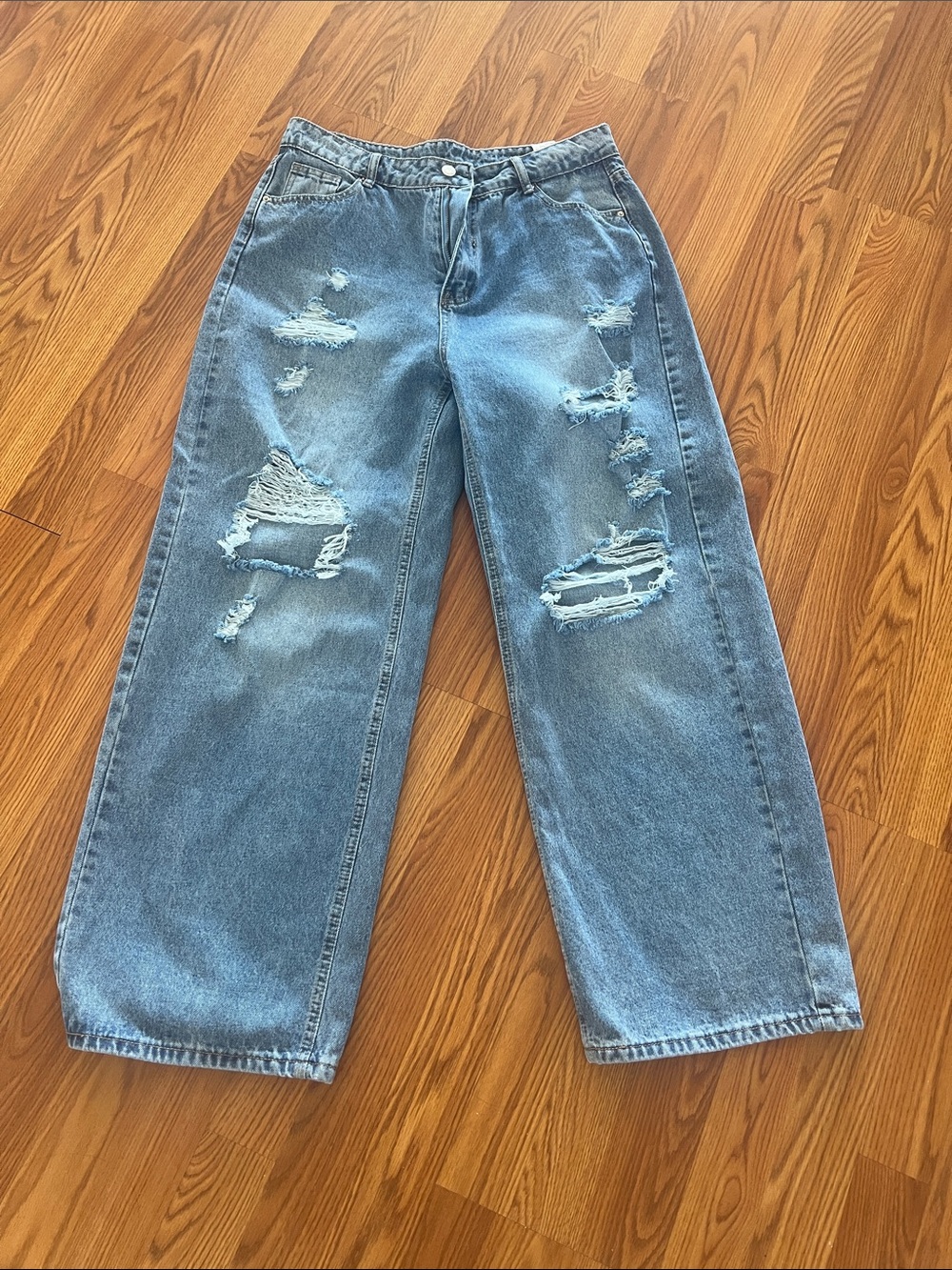 SHEIN Light Blue Distressed Relaxed Wide-Leg Jeans